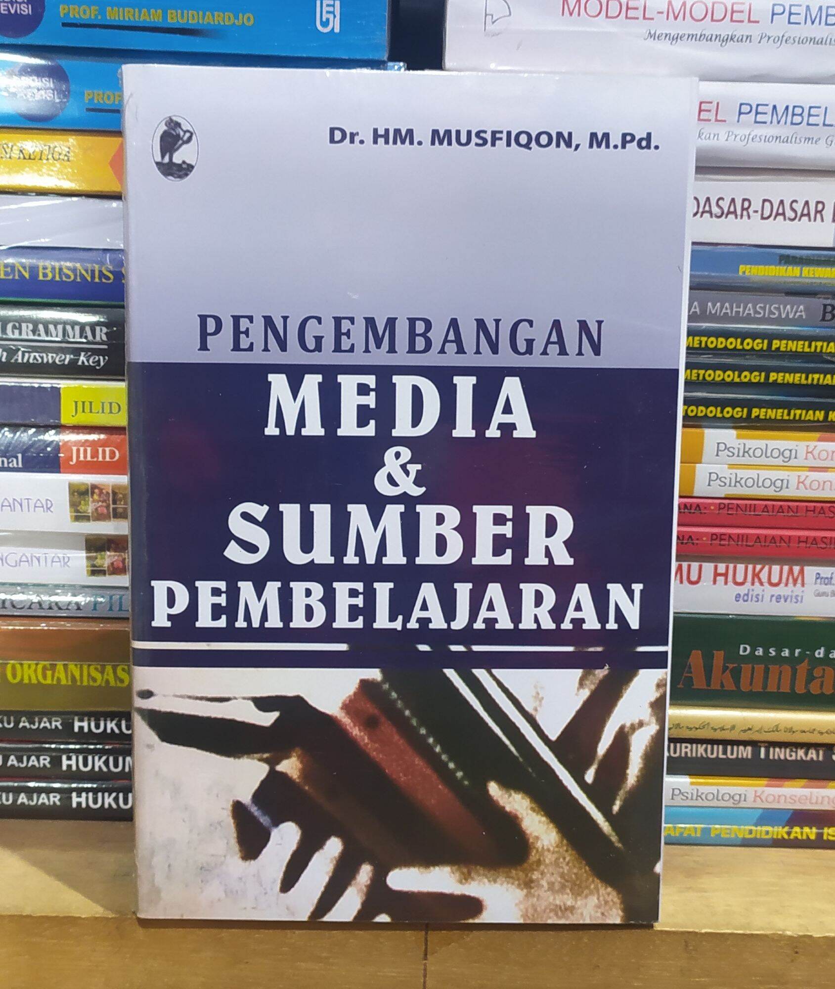 Pengembangan Media Dan Sumber Pembelajaran Dr Hm Musfiqon Mpd