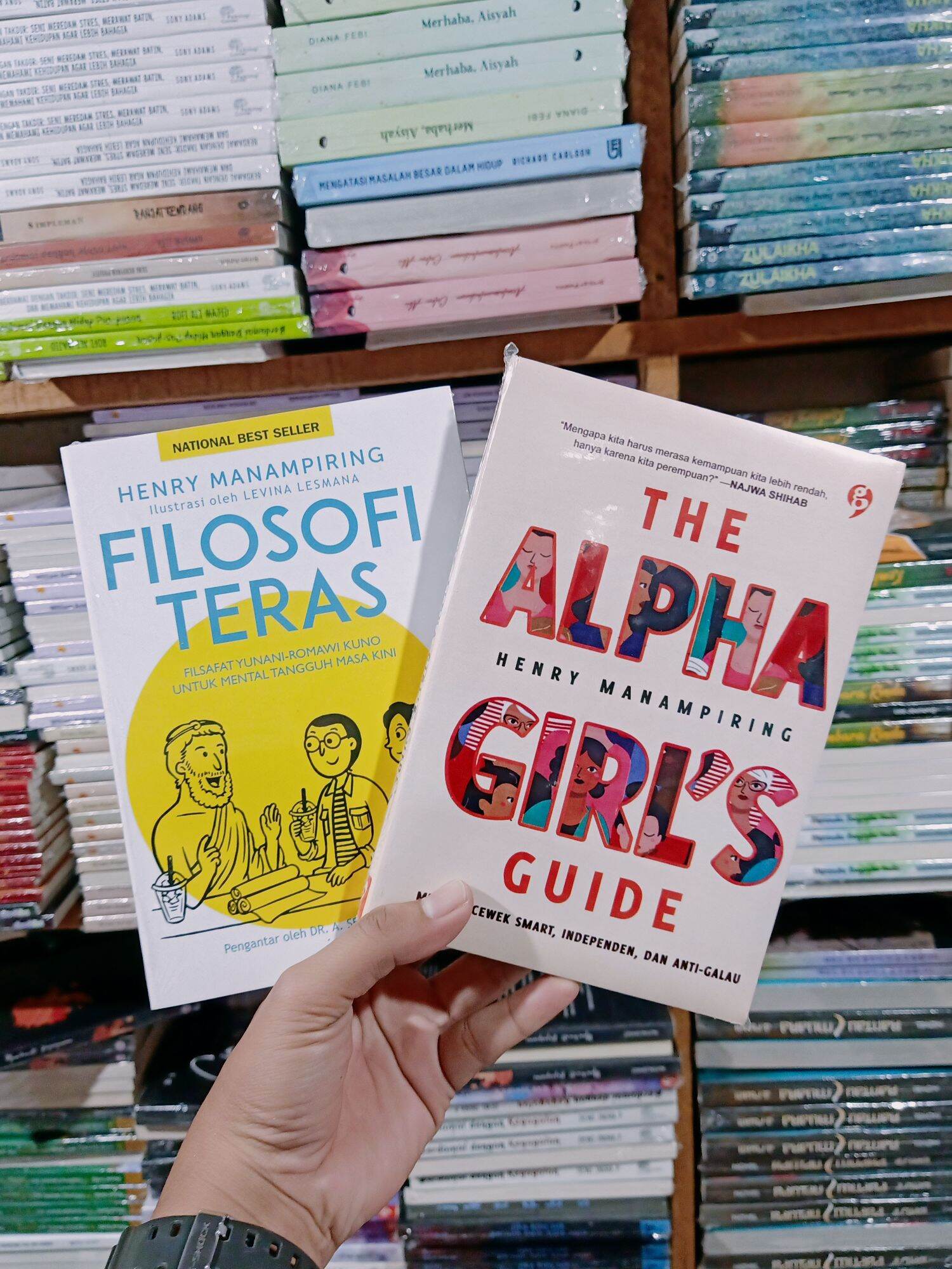 Paket Buku Filosofi Teras The Alpha Girl S Guide Lazada Indonesia