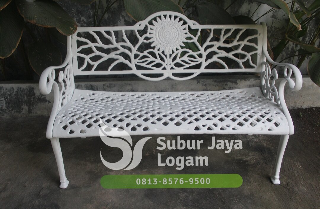 Sofa Besi Tempa Baci Living Room