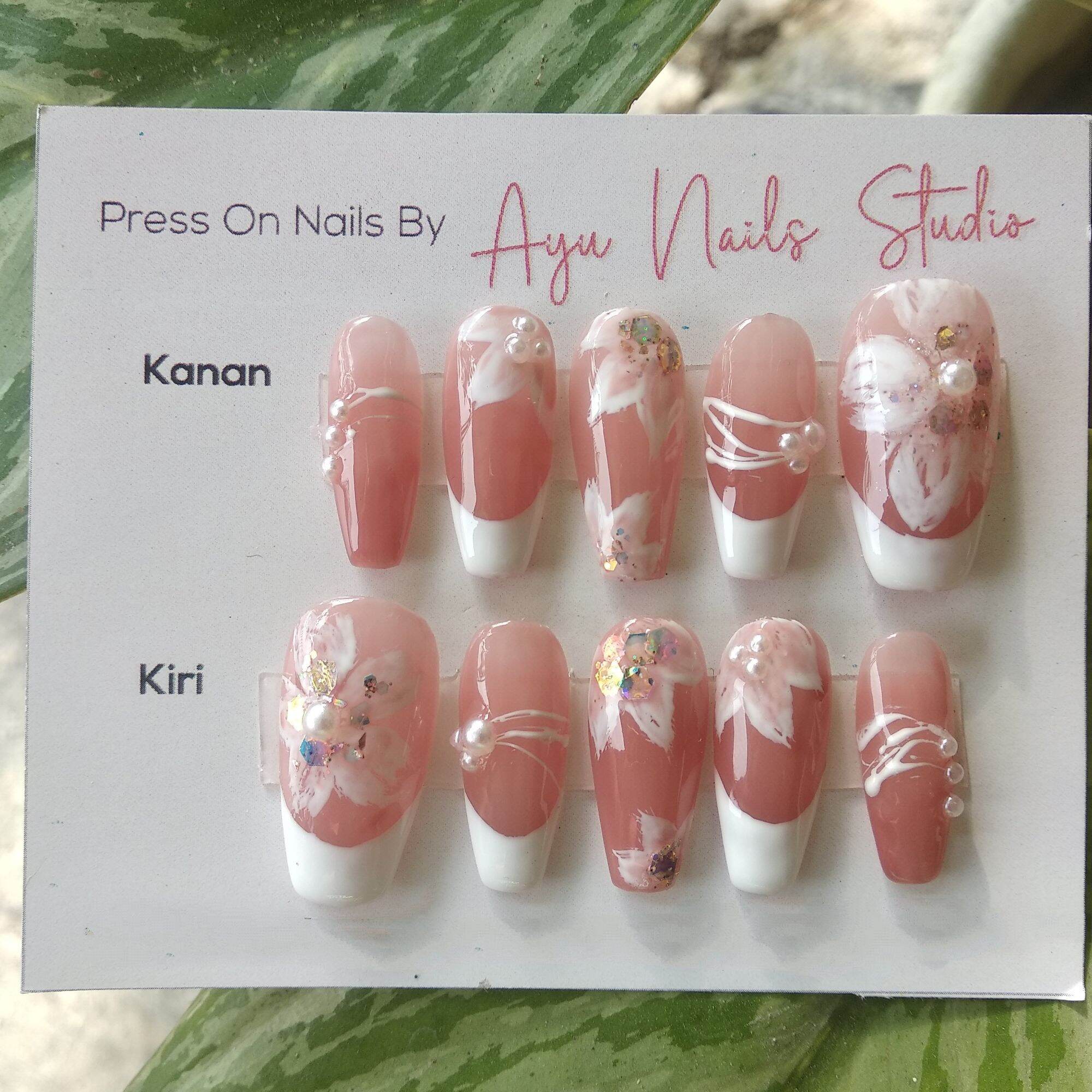 Press On Nails Kuku Palsu Awet Murah Soft Nude Motif Bunga Cantik Kuku