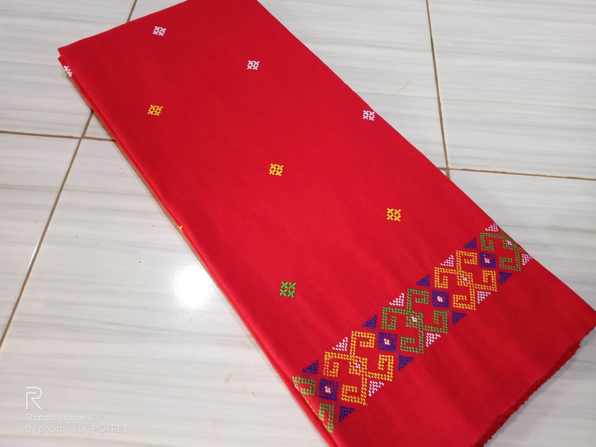 KAIN TENUN JEPARA MOTIF PABINTIK TORAJA WARNA MERAH UKURAN 3METER