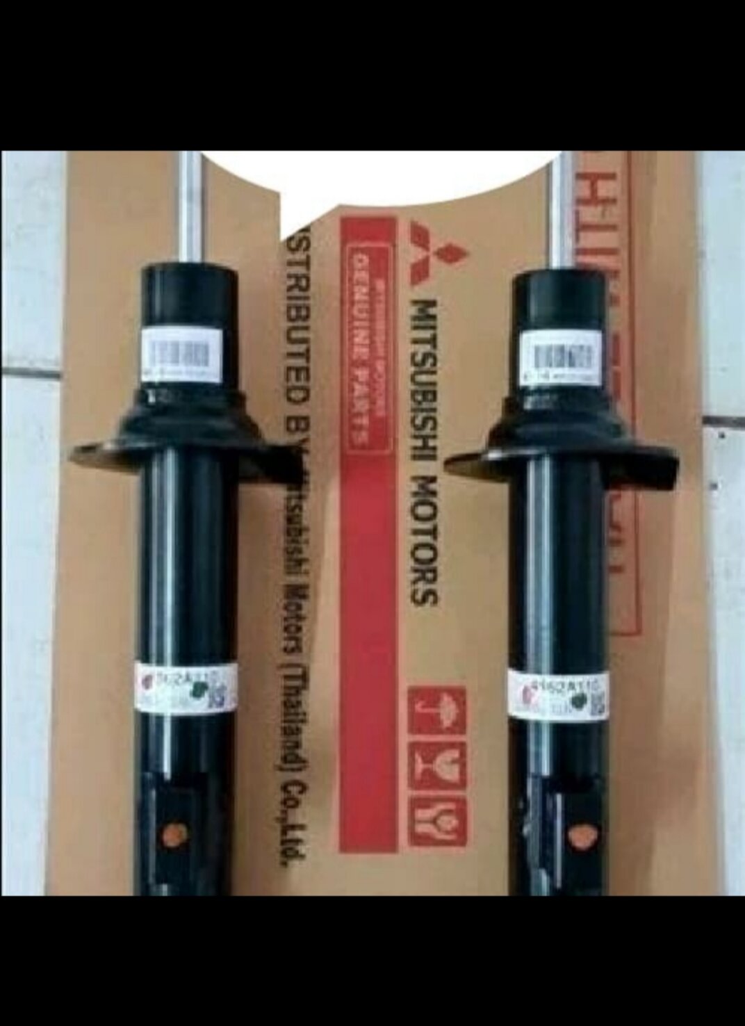 Shockbreaker Shock Absorber Mitsubishi Pajero Sport Depan Original