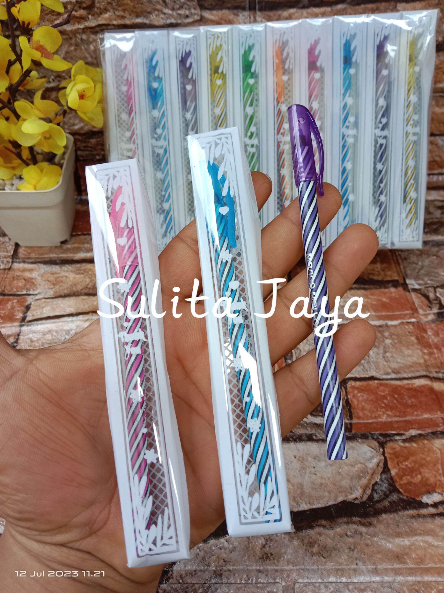 Souvenir Pernikahan Pulpen Isi 50 Pcs Souvenir Pulpen Ulir Kemasan