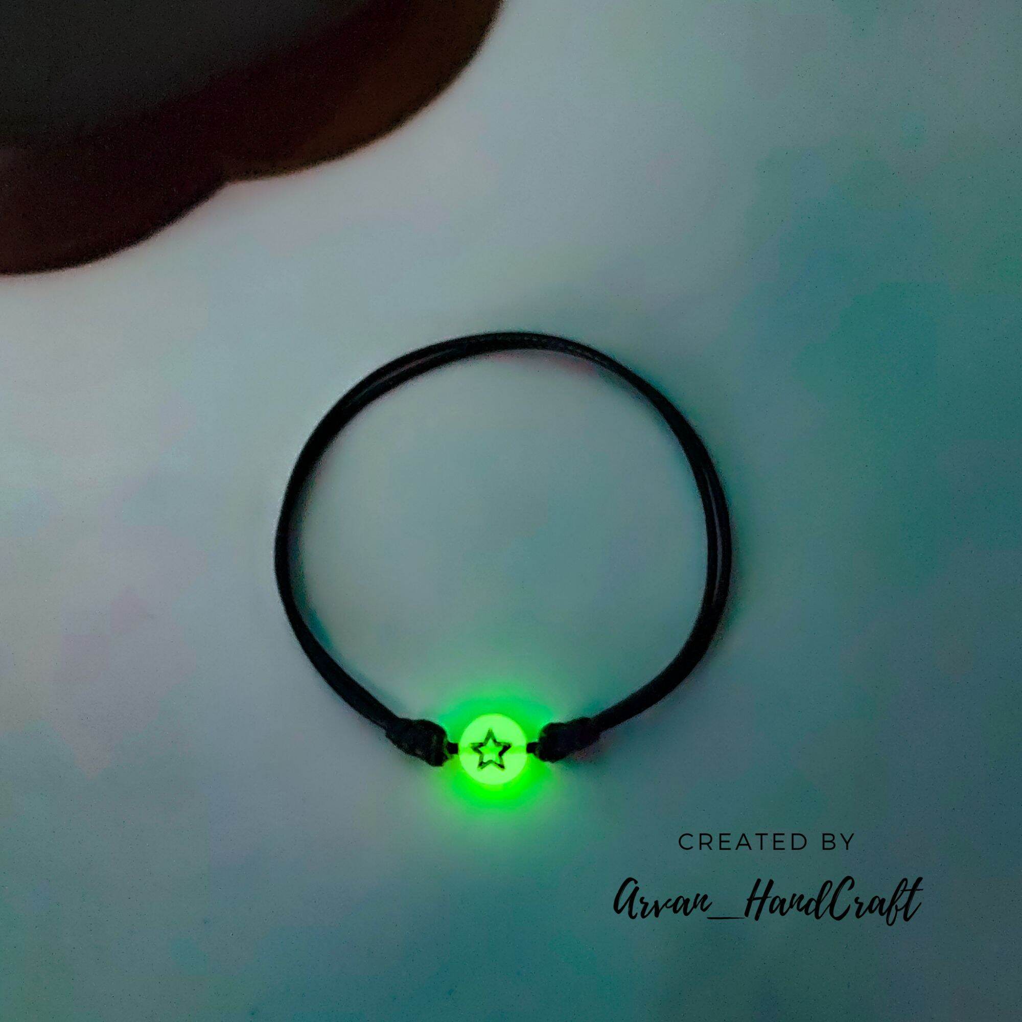 Gelang Glow In The Dark Model Simbol Gelang Menyala Dalam Gelap