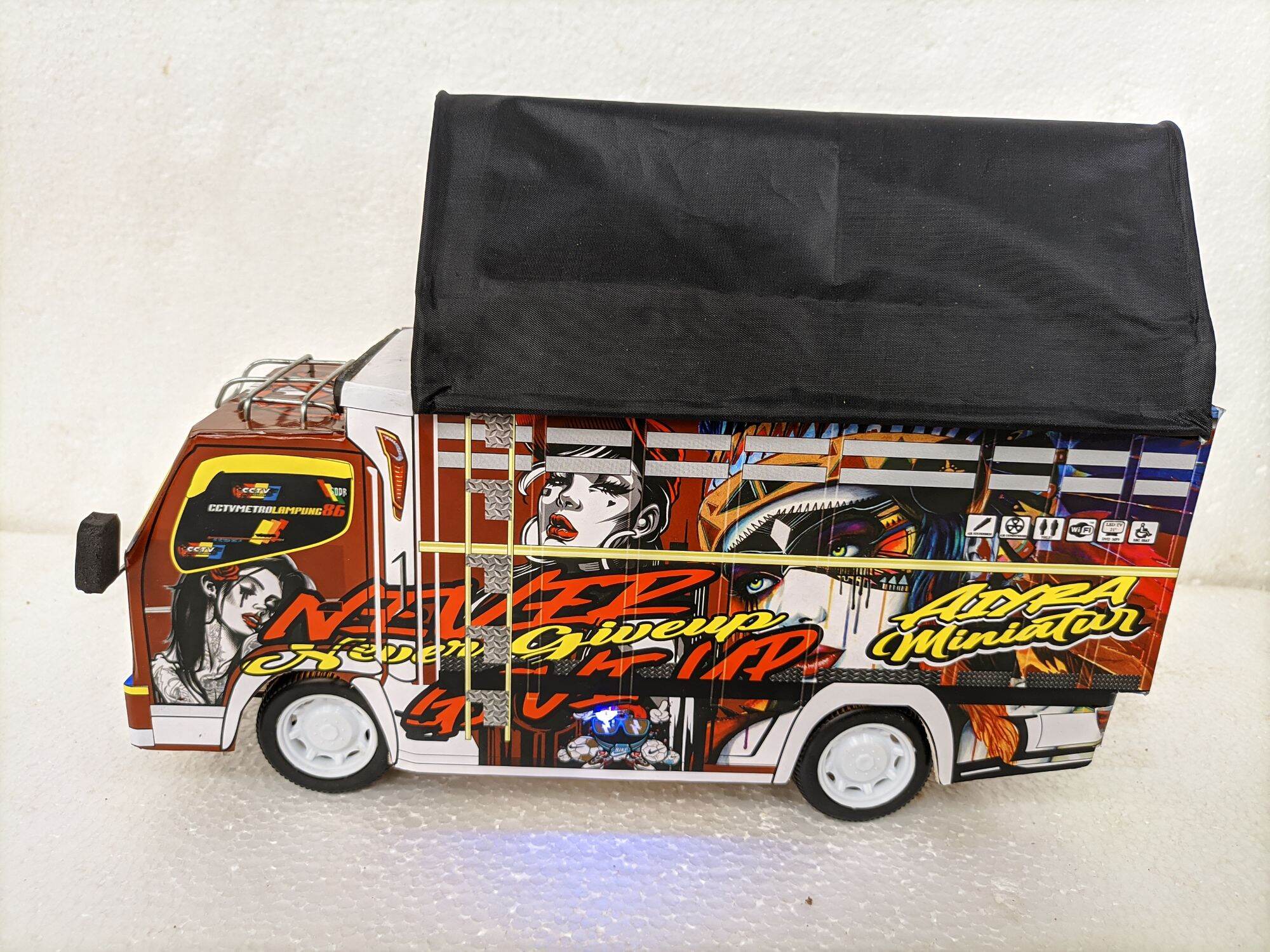 Miniatur Truk Kayu Variasi Lampu Miniatur Truk Oleng Murah Miniatur Bus