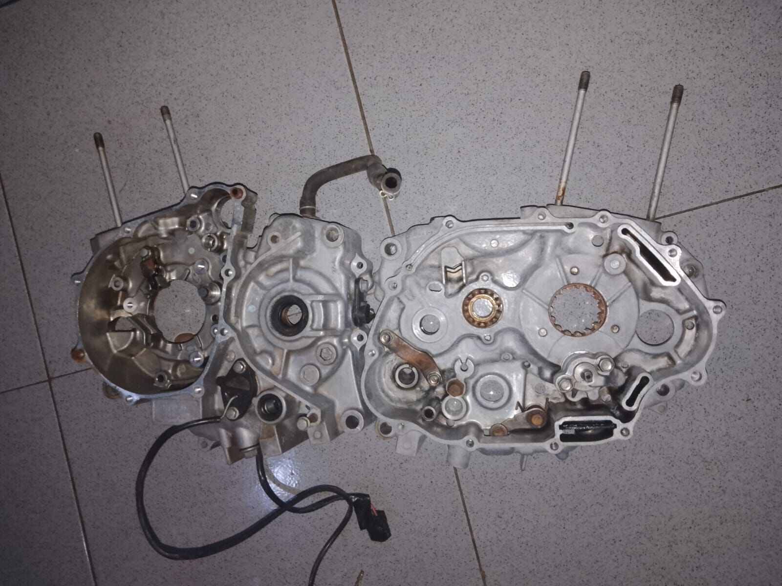 Crankcase Krengkes Blok Mesin Tengah Kalter Kanan Dan Kiri Honda Crf