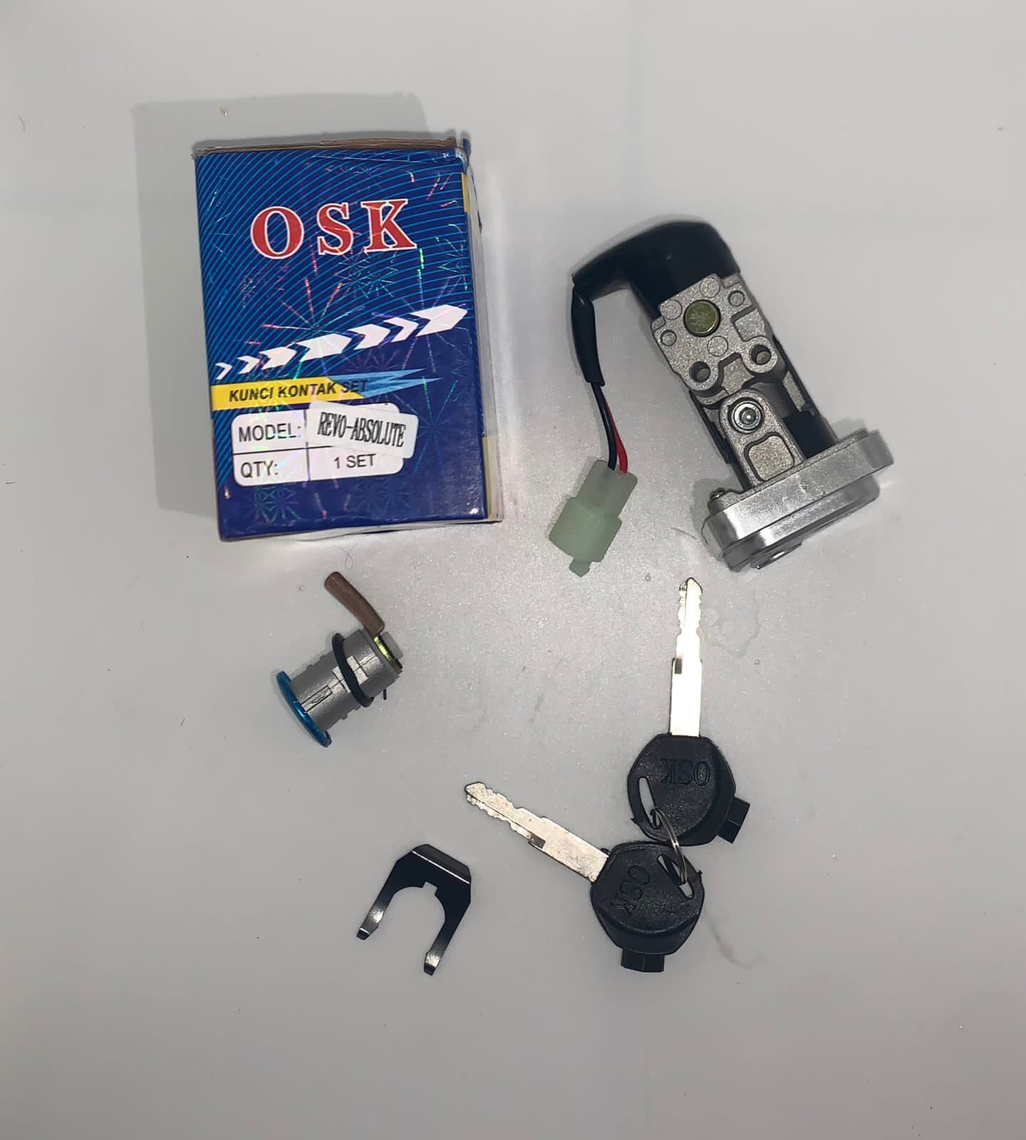 Kunci Kontak Assy Honda Revo Absolute Abs Blade Karbu Key Set Jok Sadel