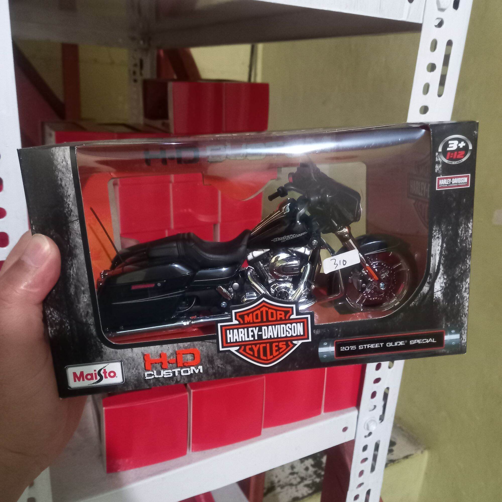 harley davidson street glide diecast model