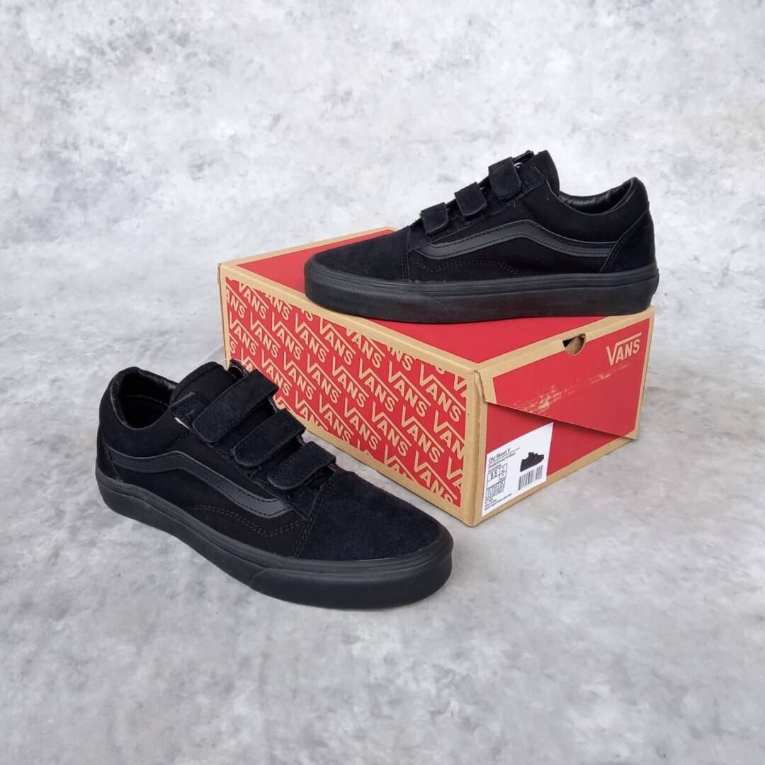 All black velcro vans best sale