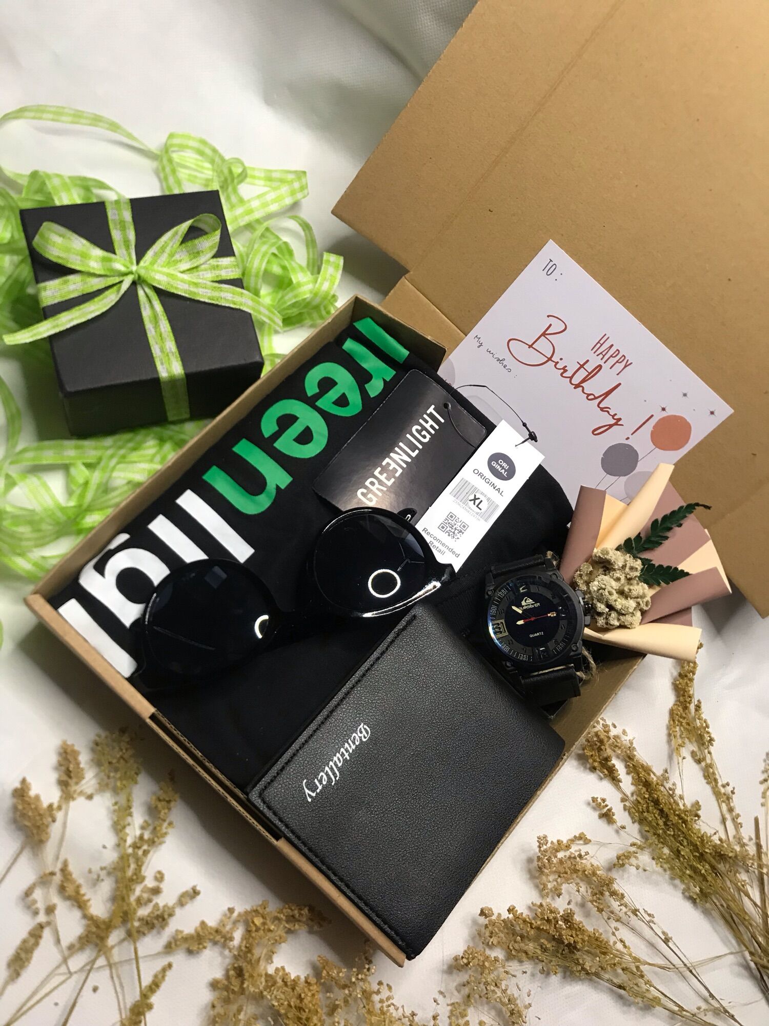 hadiah box Ulang Tahun Buat cowok/ kado pacar Hampers Birthday pernikahan anniv wisuda / Surpise