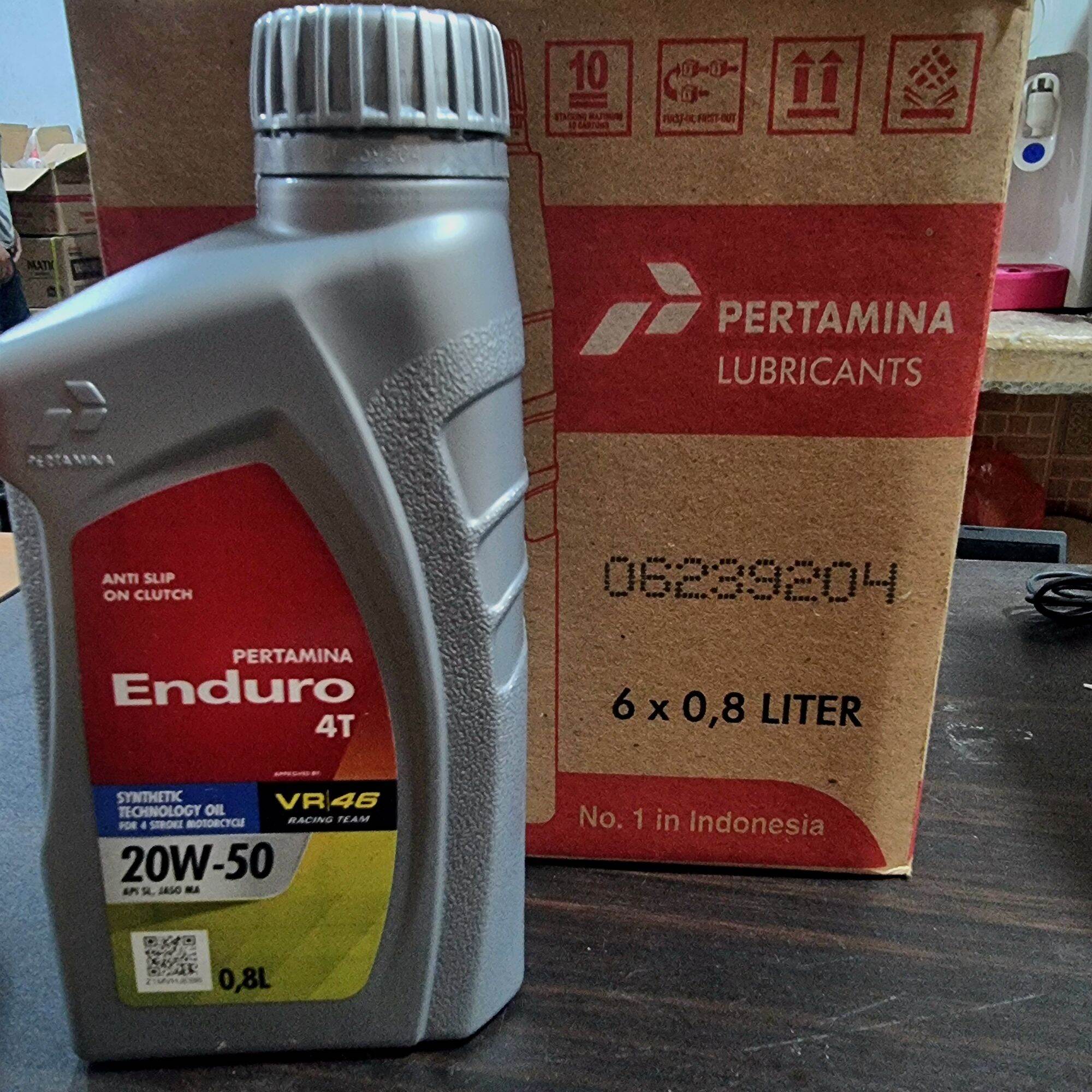 Yalangoch semiz osiyolik ayollarning fotosuratlari