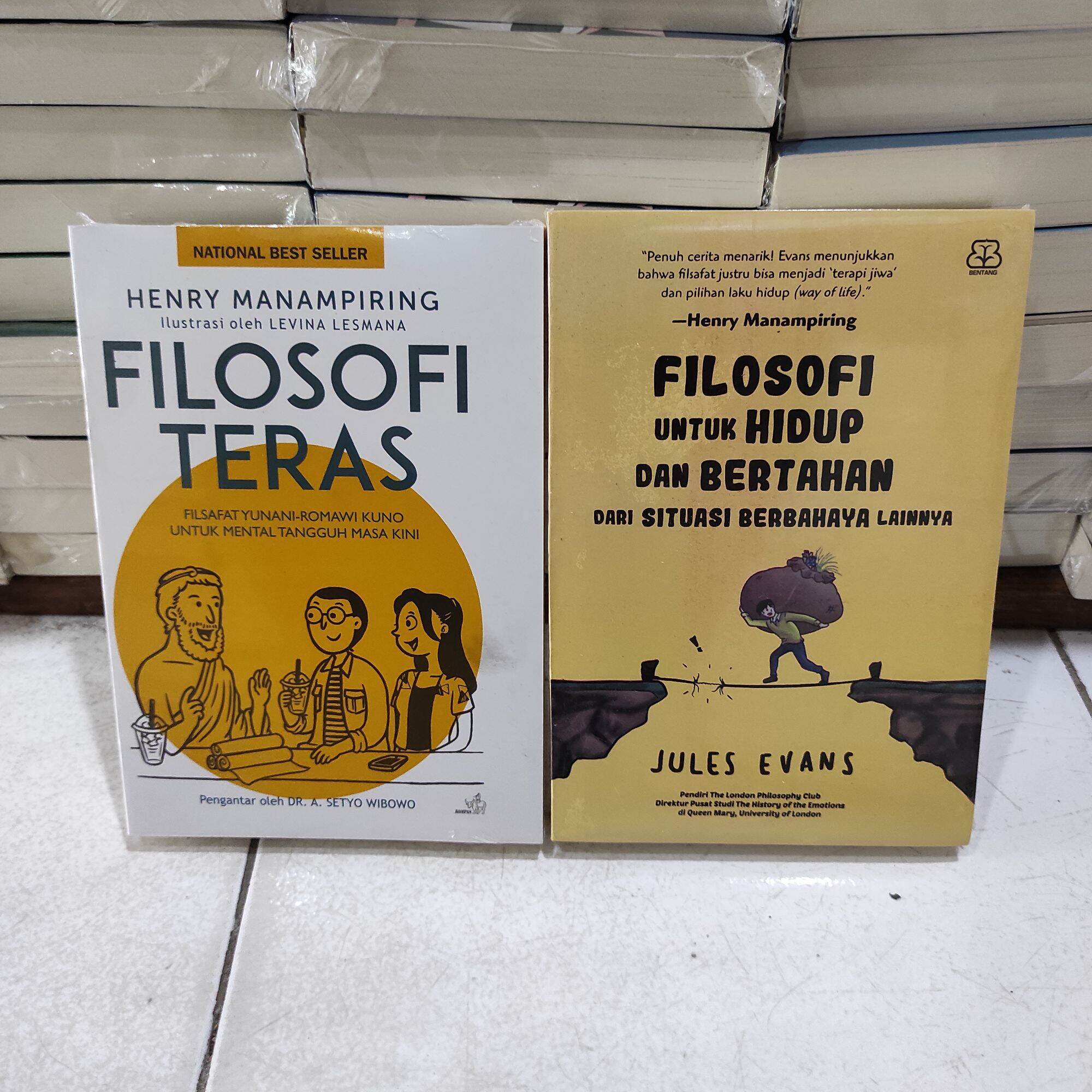 Paket 2 Buku Filosofi Teras Filosofi Untuk Hidup Dan Bertahan Dari Situasi Berbahaya Lainya Lazada Indonesia