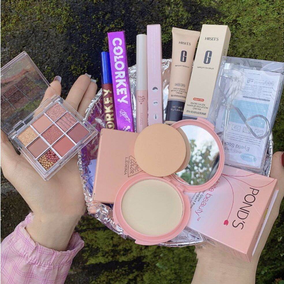 Daily makeup sets