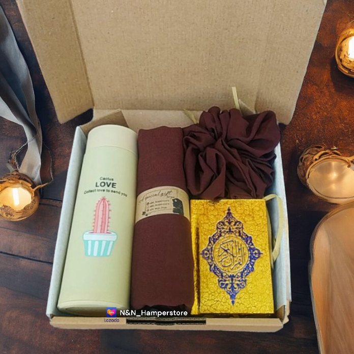 Hampers kado muslimah isi Al-Qur'an dan kerudung untuk cewek ulang tahun/wisuda/pernikahan/hadiah