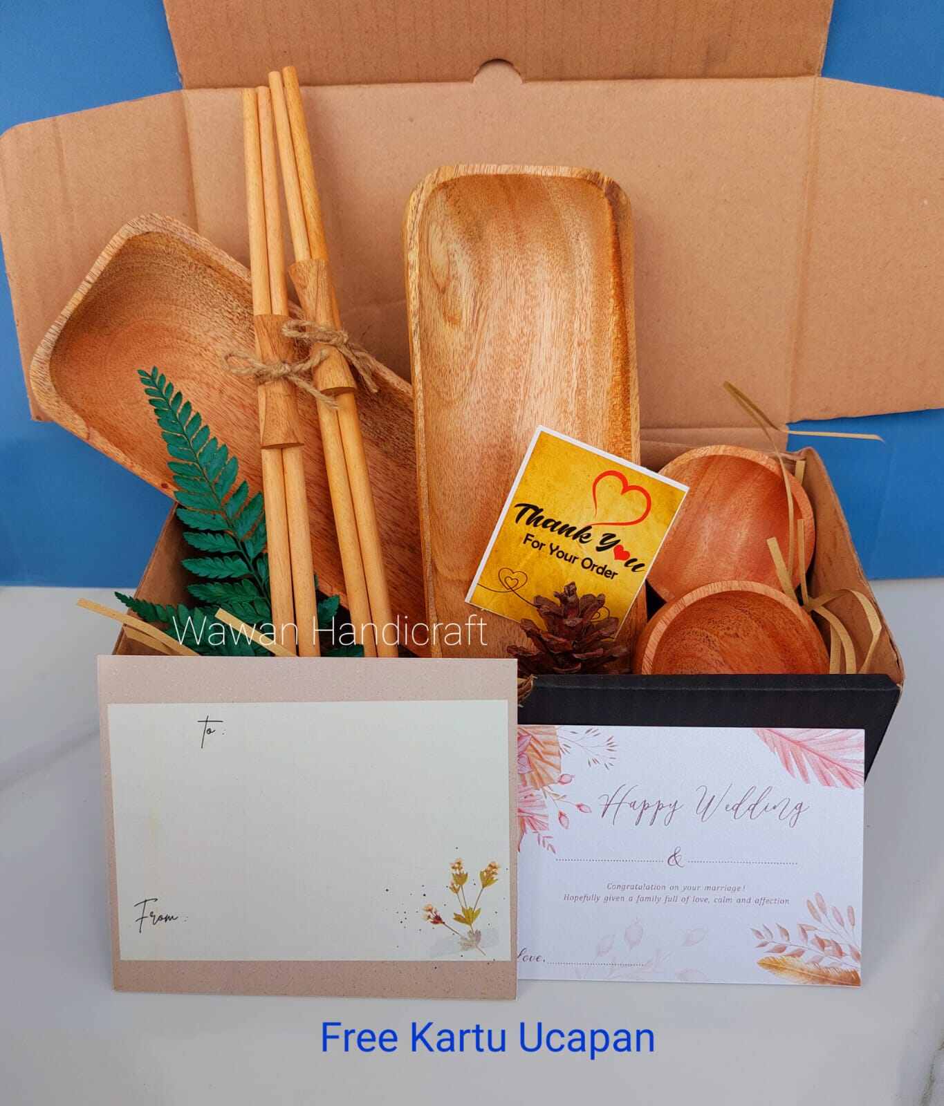 hampers — hampers piring kayu