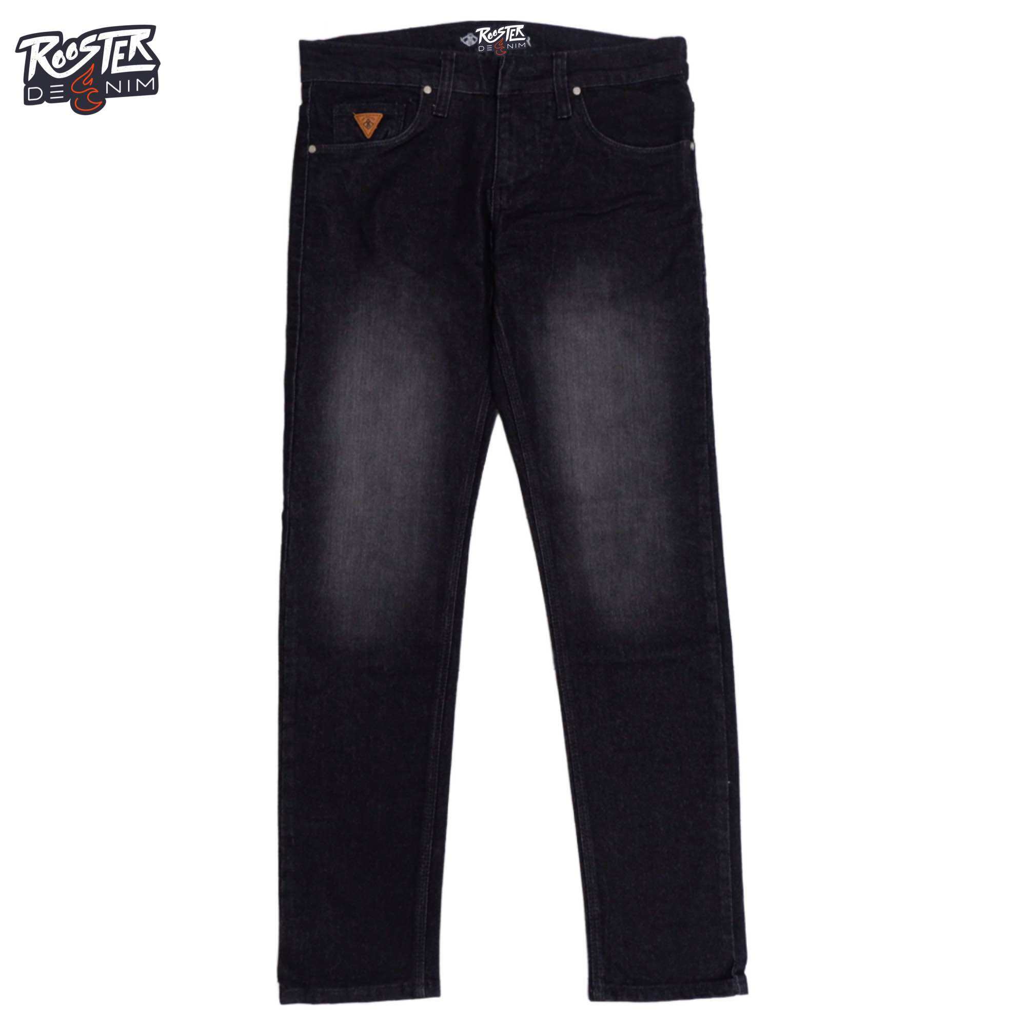 Yosh Nina Mersedes bilan porno film tomosha qiling