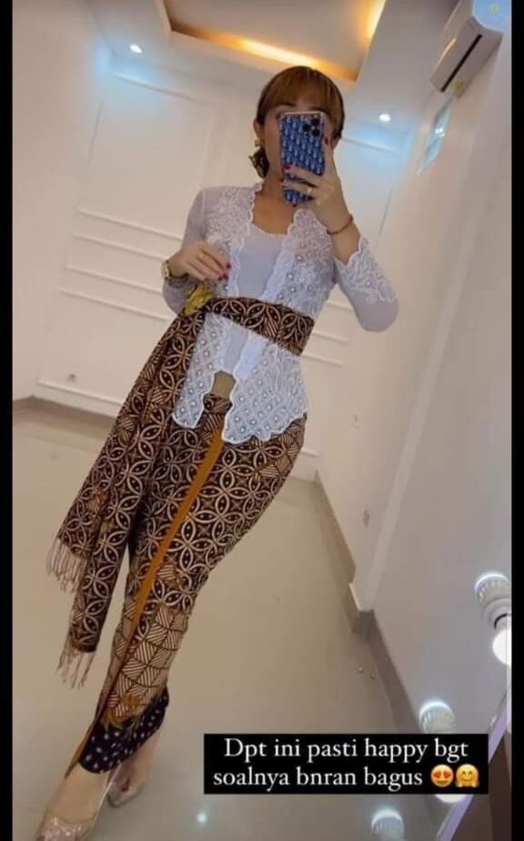 SET KAMEN SELENDANG SUTRA PARIS