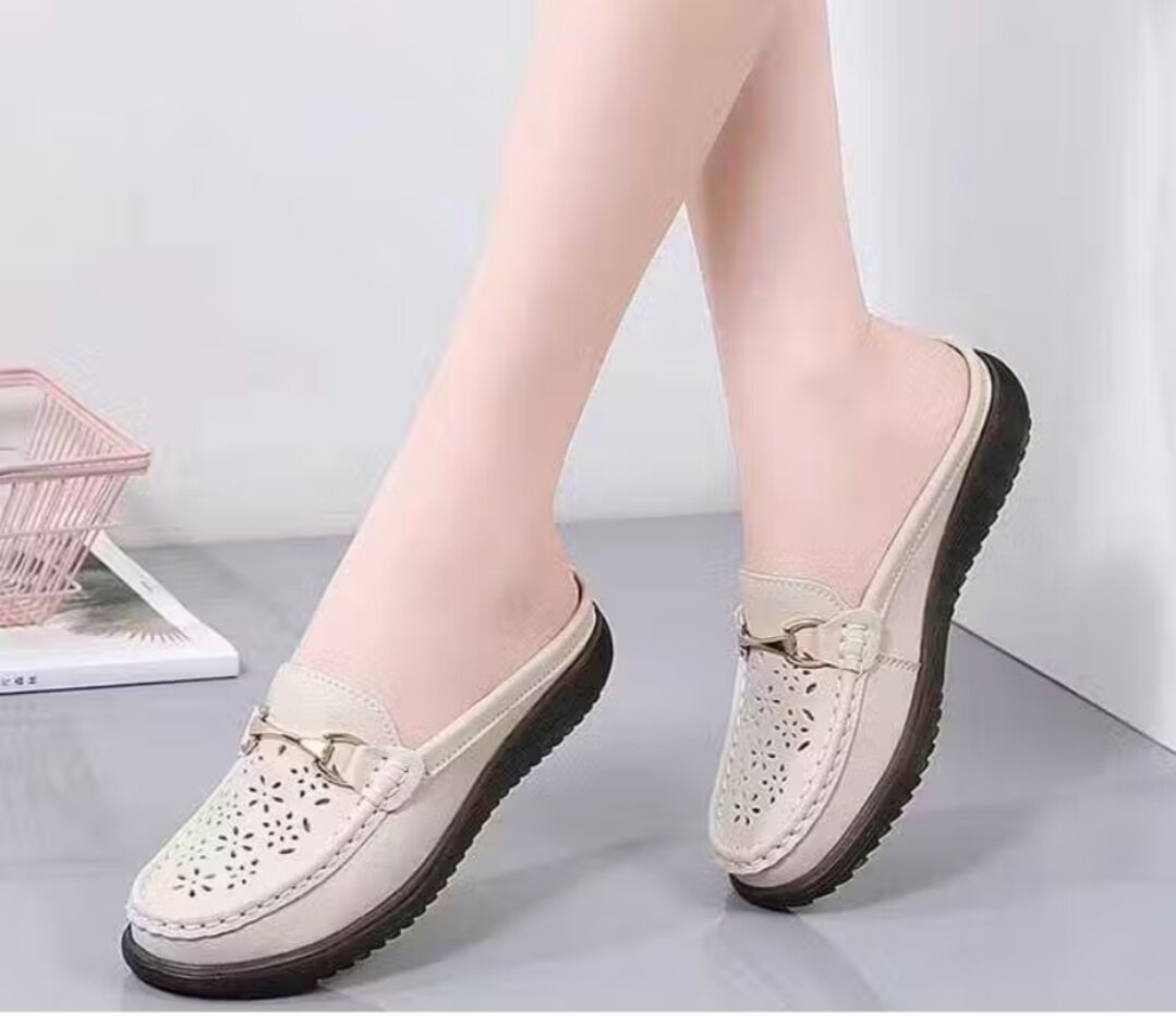 SEPATU FLATSHOES MODEL BAPAU LASER/SEPATU BAPAU KEKINIAN Harga 45,000 rupiah*Gratis Ongkir