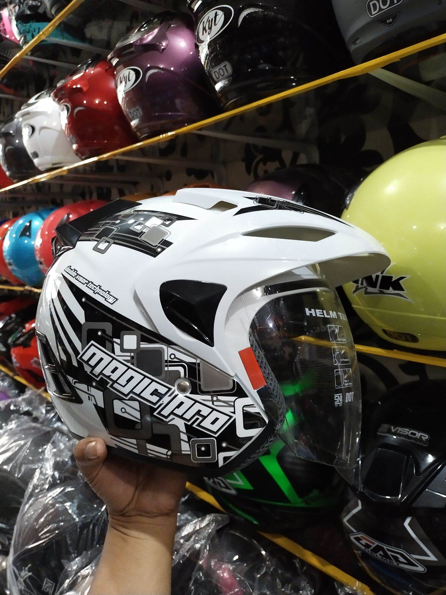 Helm Gag spirit motif white black 