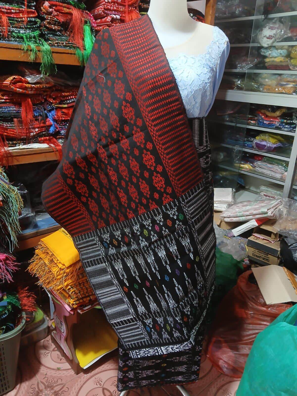 SONGKET BATAK TENUN TANGAN TARUTUNG PIALA SEMI MANDAR TARUTUNG MERAH ...