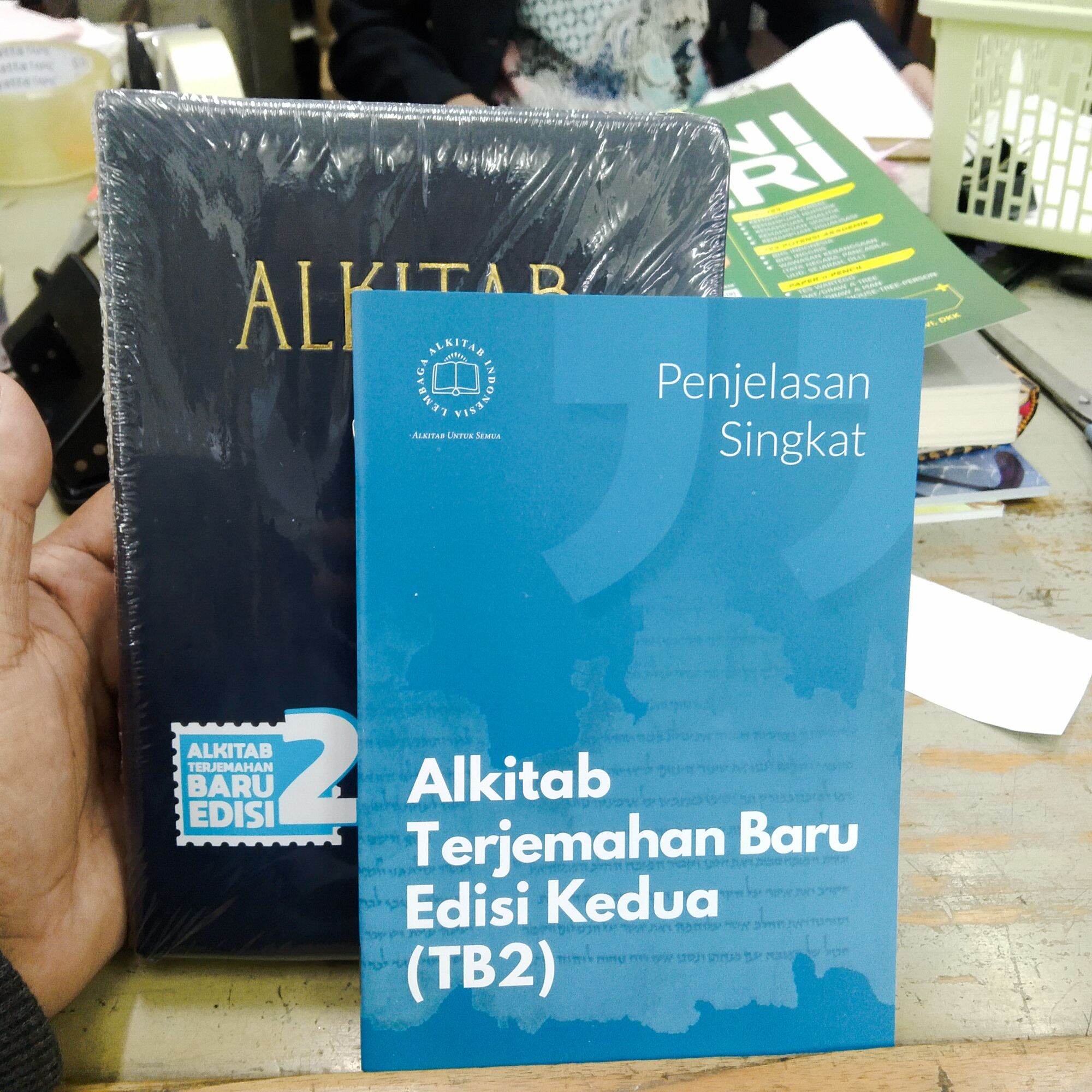 Alkitab Terjemahan Baru Edisi 2 Tb2 052 Ukuran Sedang Lengkap