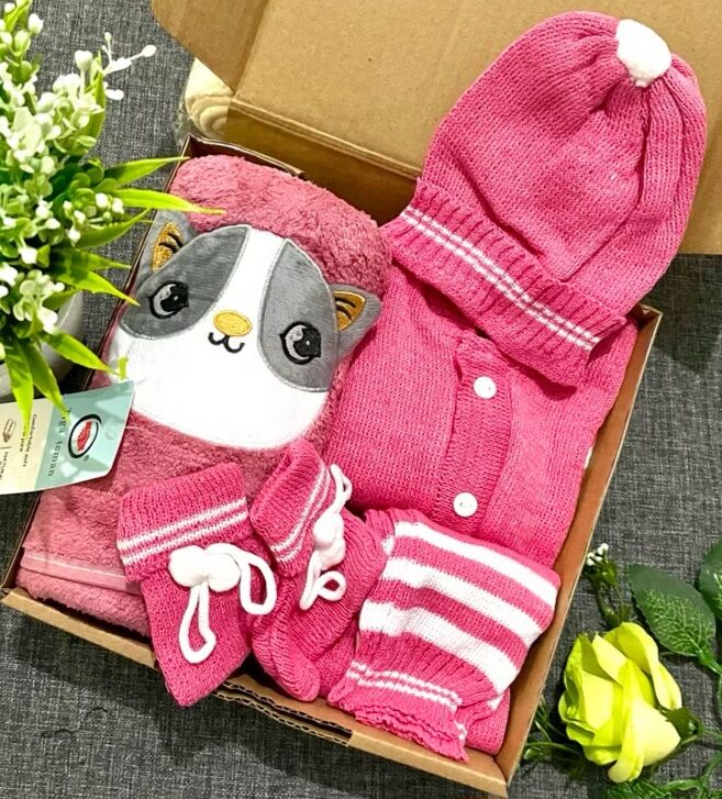 HAMPERS BABY GIRL/baby boy kado bayi 5 in 1 nyubi handuk set rajut keren gemes