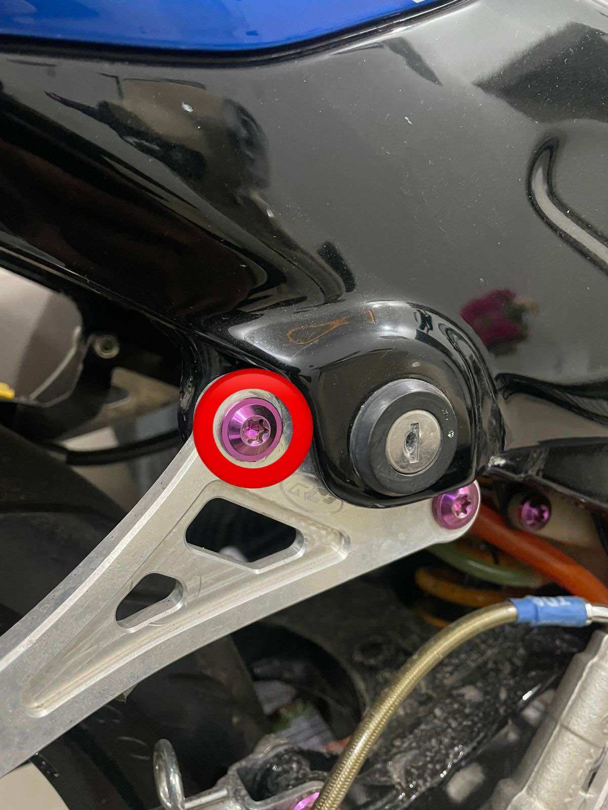 (1Biji) Titanium Footstep Postep Bolt Rear Footrest Ninja 150 R Ss Gr5 Original Vietnam Harga 18,500 rupiah*Gratis Ongkir