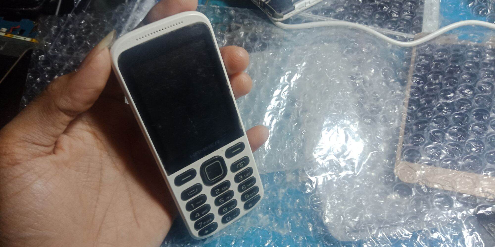 hp cina hammer r3d 2sim sudah slot memory Harga 99,000 rupiah*Gratis Ongkir