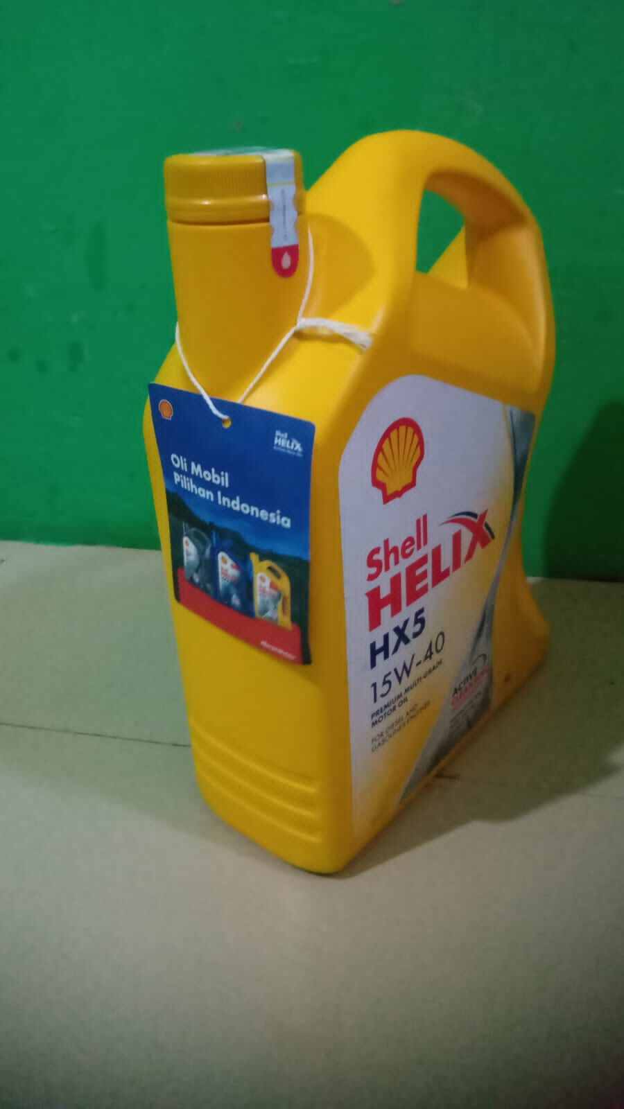 Latest Promo for Shell Helix Hx5 15W-40 (4L) Car Engine Oil 100% Original with Barcode, Tick the Green Box Harga 200,000 rupiah*Gratis Ongkir