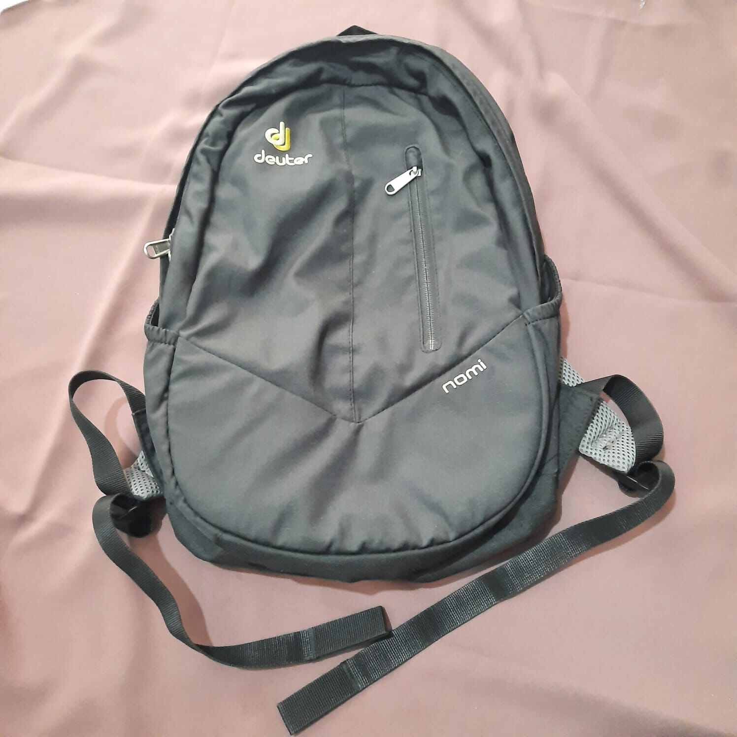 Deuter hotsell nomi backpack