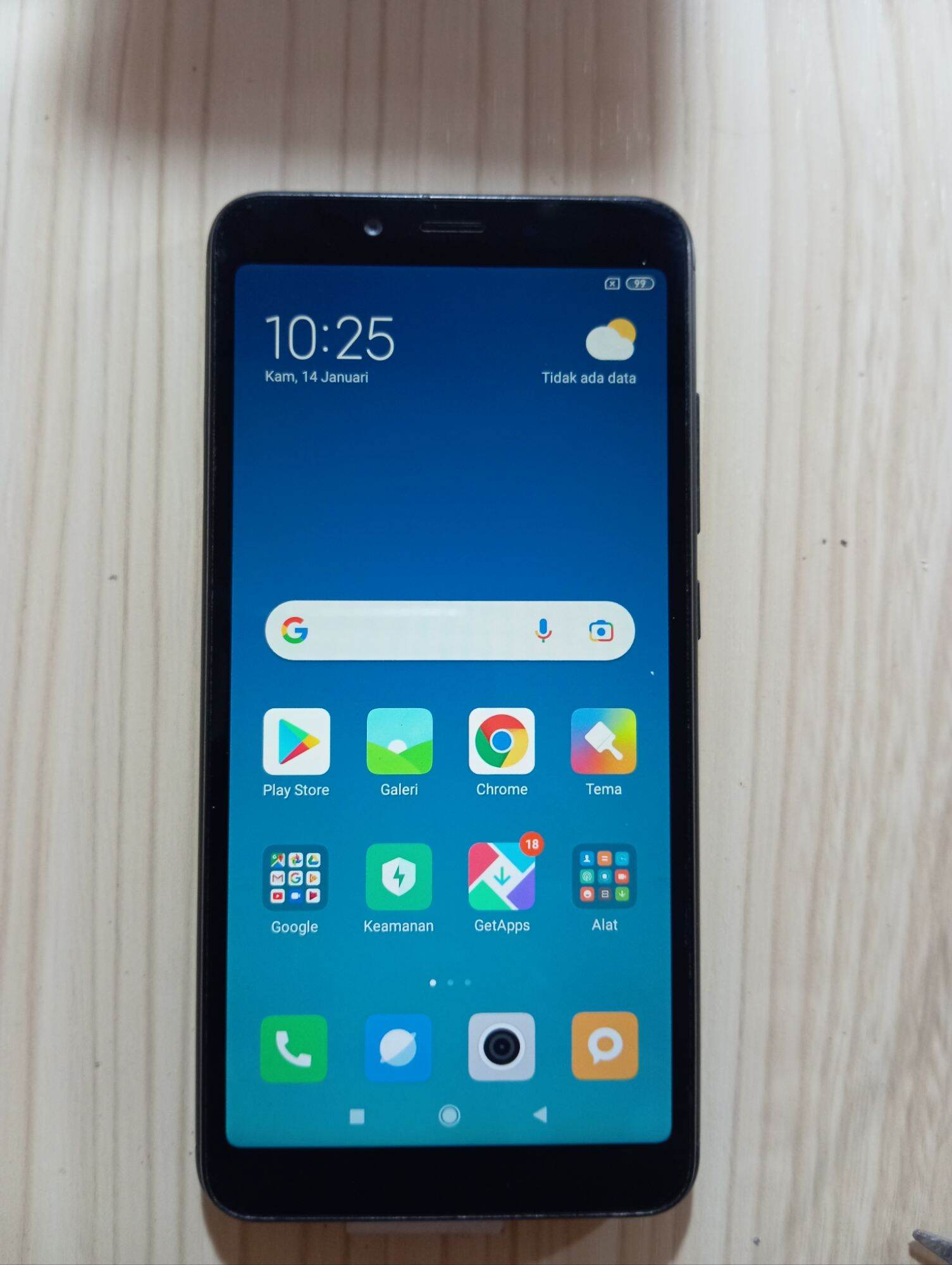 XIOAMI REDMI 6A RAM 2/16 JARINGAN 4G NORMAL SIAP PAKAI SECOND Harga  270,000 rupiah*Gratis Ongkir