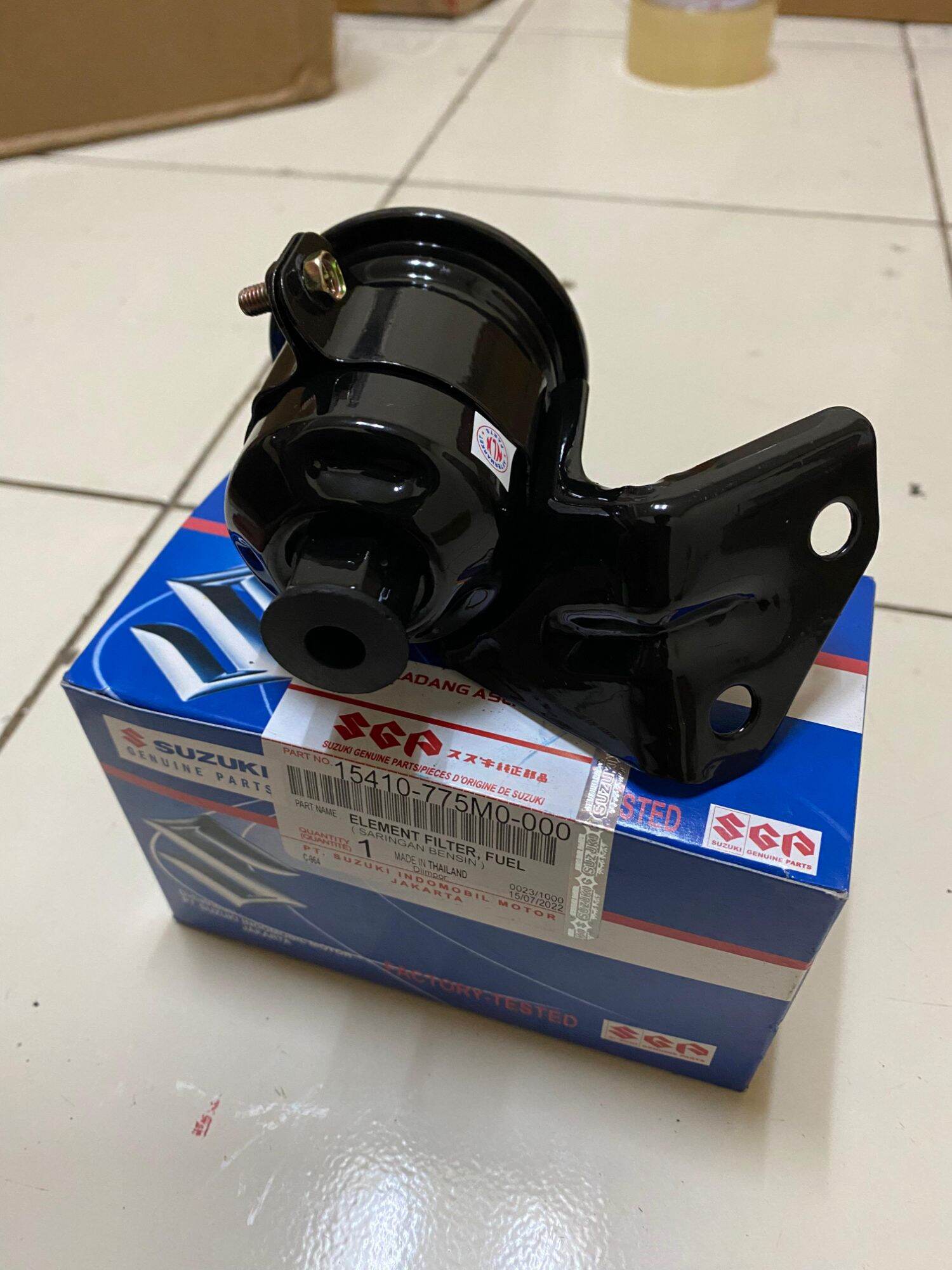 FUEL FILTER SARINGAN FILTER BENSIN CARRY EXTRA CERI ST100 1.0 KATANA JIMMY Harga 22,500 rupiah*Gratis Ongkir