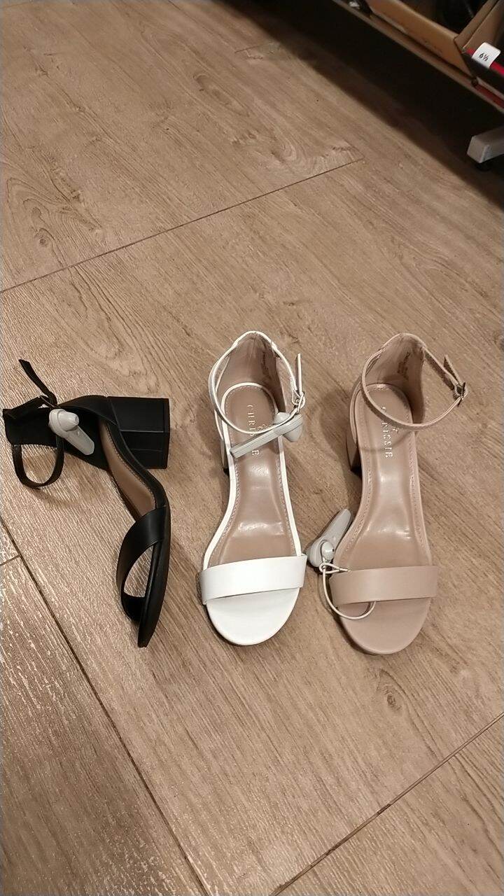 Heels deals di payless