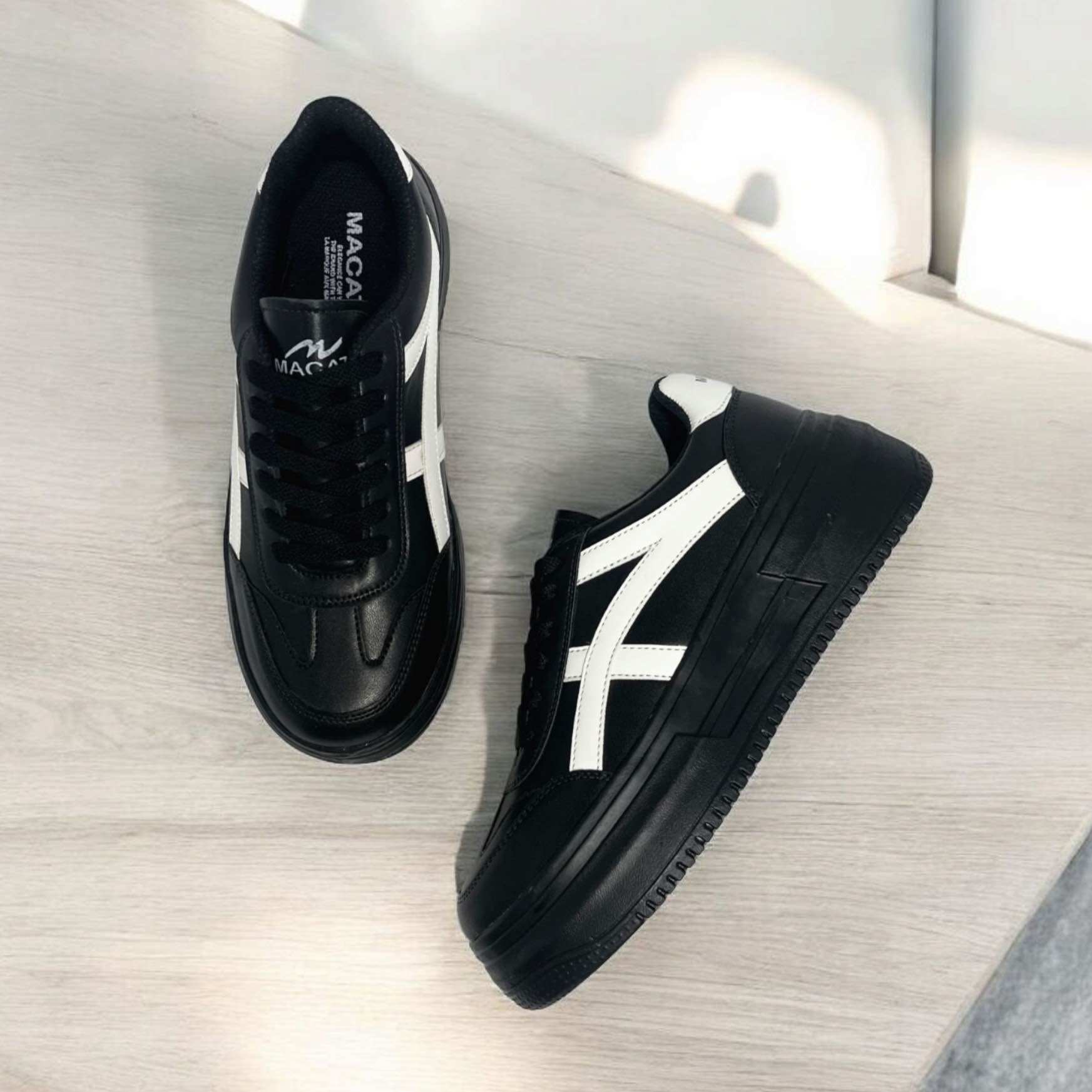 Black women's school shoes/black school shoes female Korean style women's shoes OOTD shoes Korean-style new hits casual shoes white plain women school shoes female black plain Harga  73,900 rupiah*Gratis Ongkir