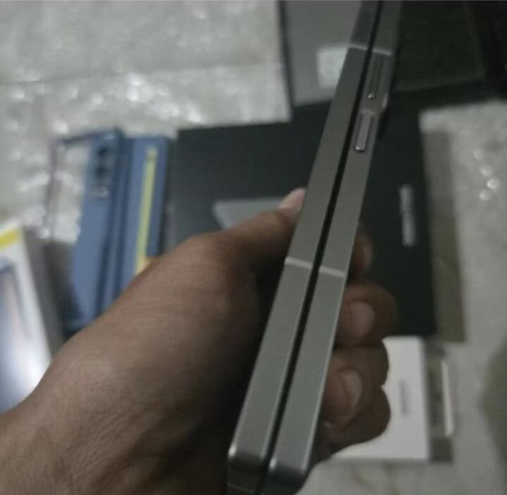 Samsung Galaxy S25 Ultra 1T Harga  23,000,000 Ringgit*Penghantaran Percuma