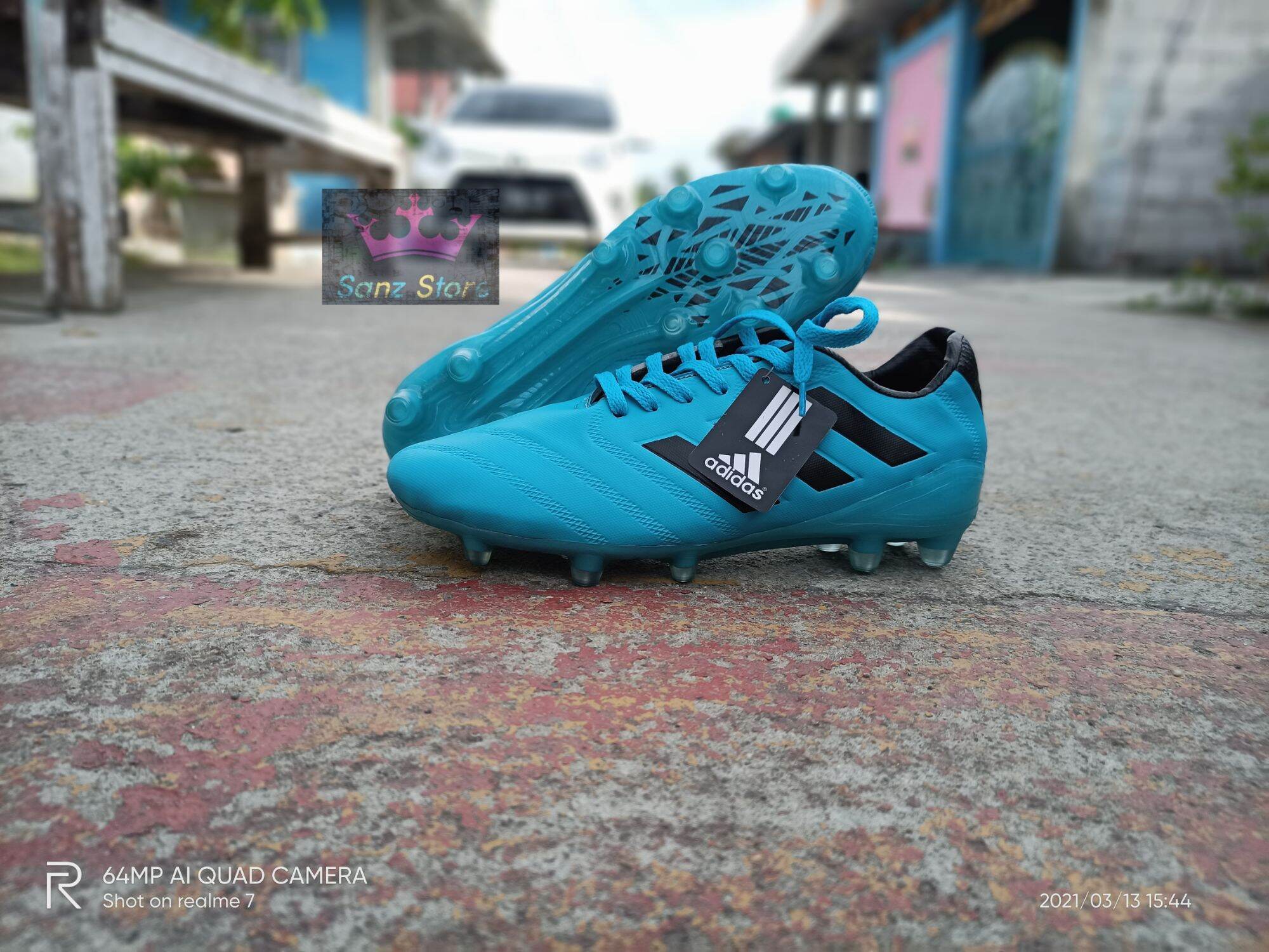 Jual Sepatu Bola Adidas 2021 Terbaru | Lazada.co.id