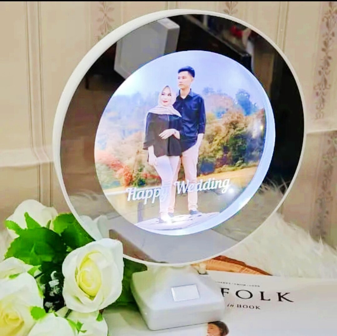 Led mirror 3D aesthetic glass magic mirror lamp mirror table custom photo frame Hadiah ulang tahun wis…