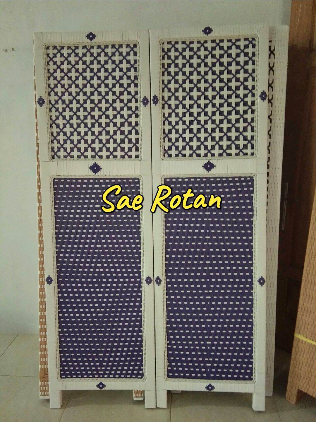 sketsel / partisi / sekat ruangan / pembatas rungan rotan sintetis 1 pintu