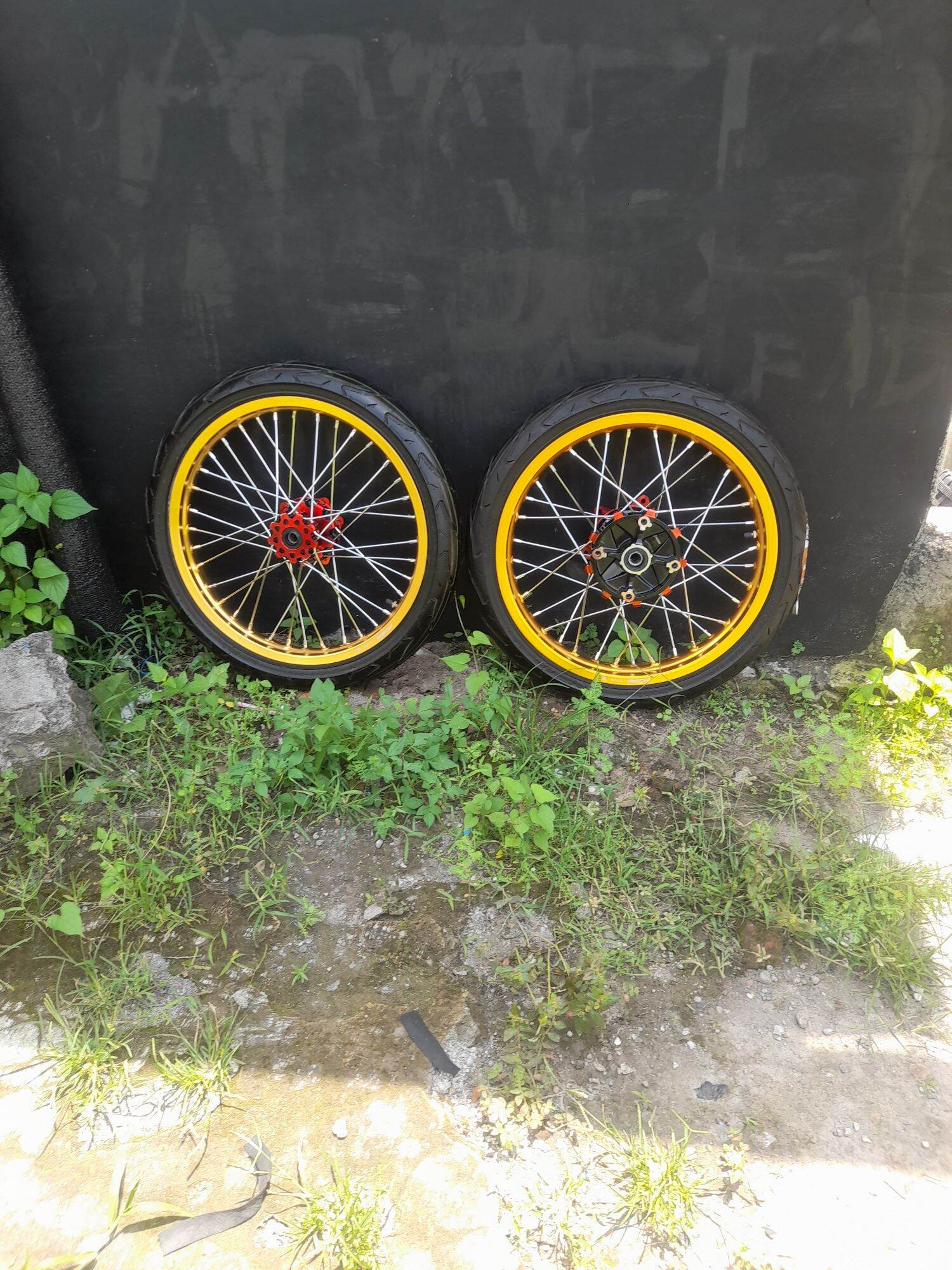 Wheelset CRF Velg Cacing Ukur 140/160 Roda Set Supermoto Herex CRF 150 L Harga  1,275,000 Ringgit*Penghantaran Percuma