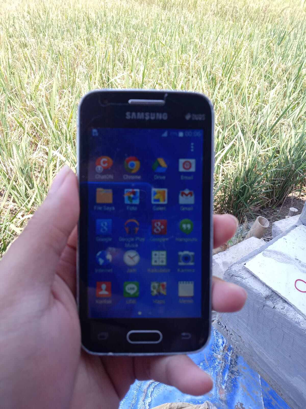 murah meriah galaxy v second normal siap pakai// bisa cod Giá 169,990 Đồng*Miễn phí vận chuyển