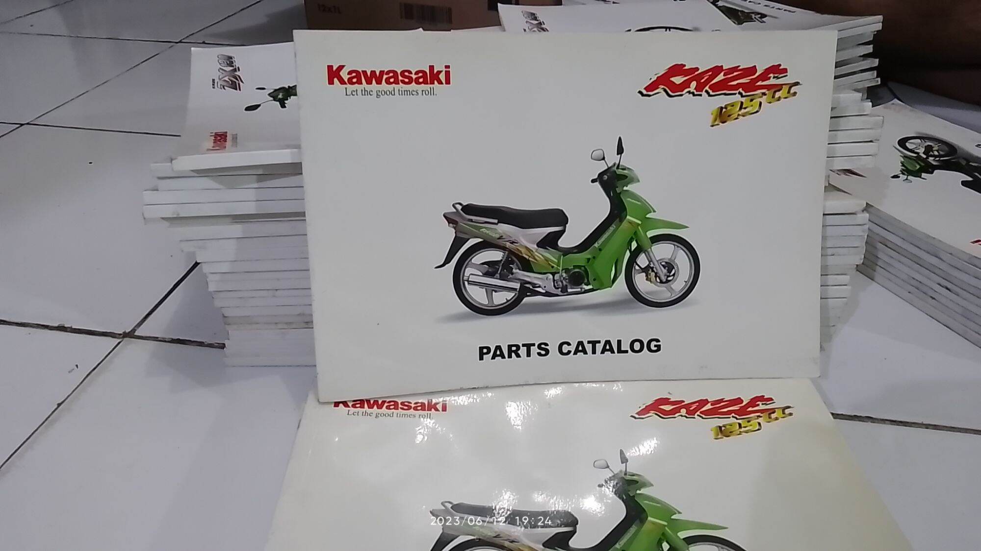 Buku catalog atau buku panduan Kaze125 Lazada Indonesia