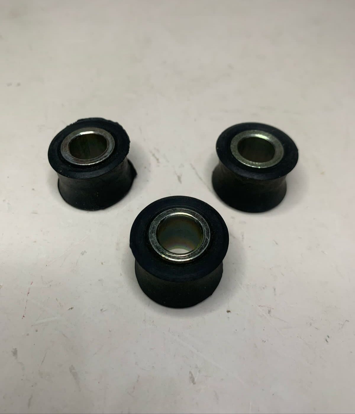 1Pcs Karet Shock Sekok Bosh Shockbreker Bagian atas Nmax Lexy Mio Mio J Beat Vario Scoopy Harga 5,000 rupiah*Gratis Ongkir