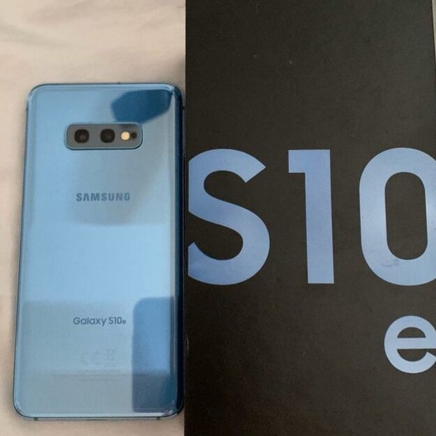Samsung Galaxy S10e Ram 6/128 Ex Sein Indonesia Secound Bekas Bergaransi Harga  2,700,000 Ringgit*Penghantaran Percuma