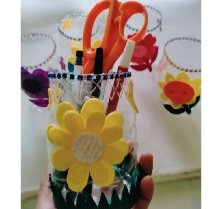 TEMPAT PENSIL BOTOL BEKAS // prakarya // daur ulang // botol bekas