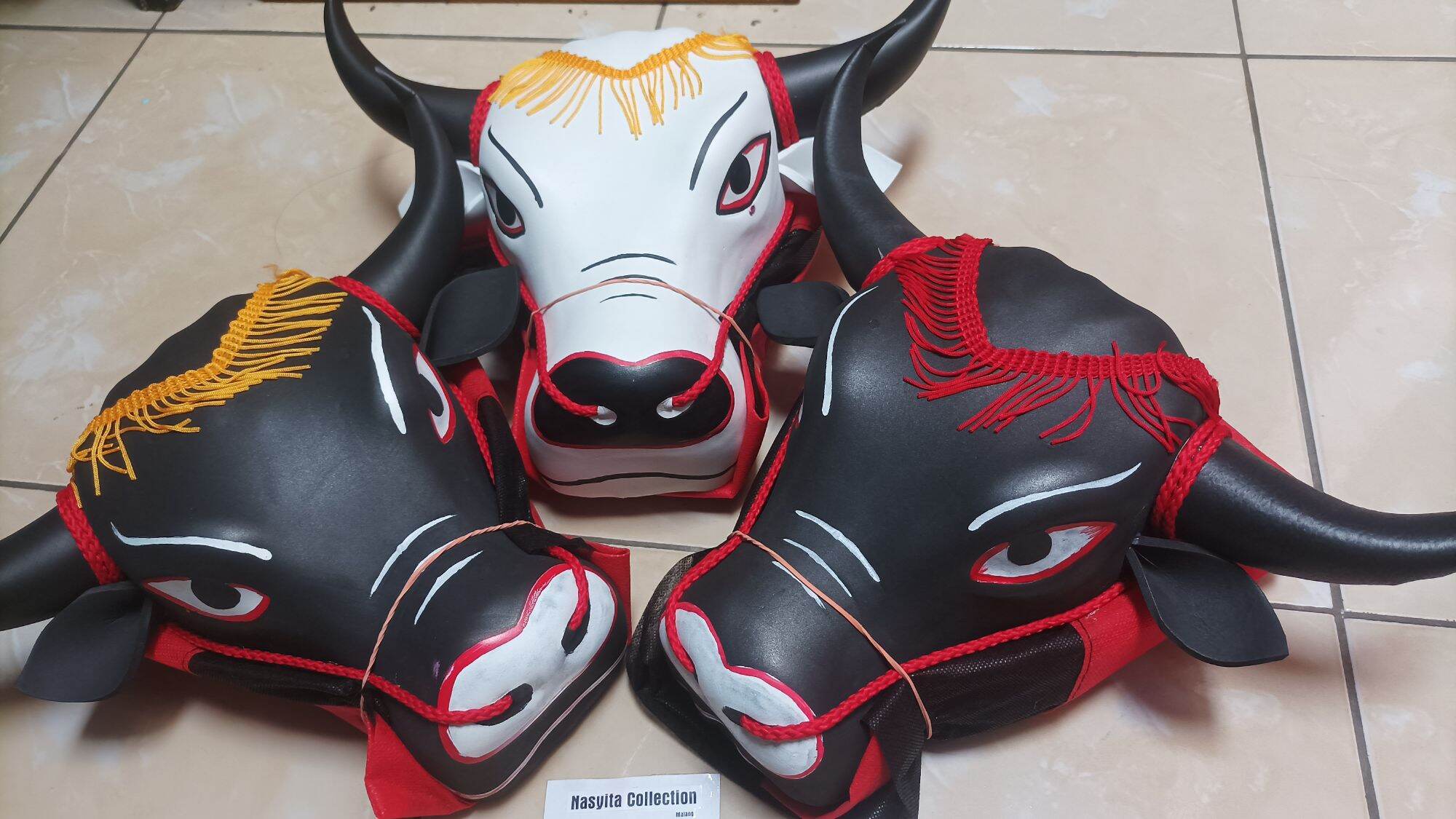 Qizlar jinsiy oyinchoqlardan kamming