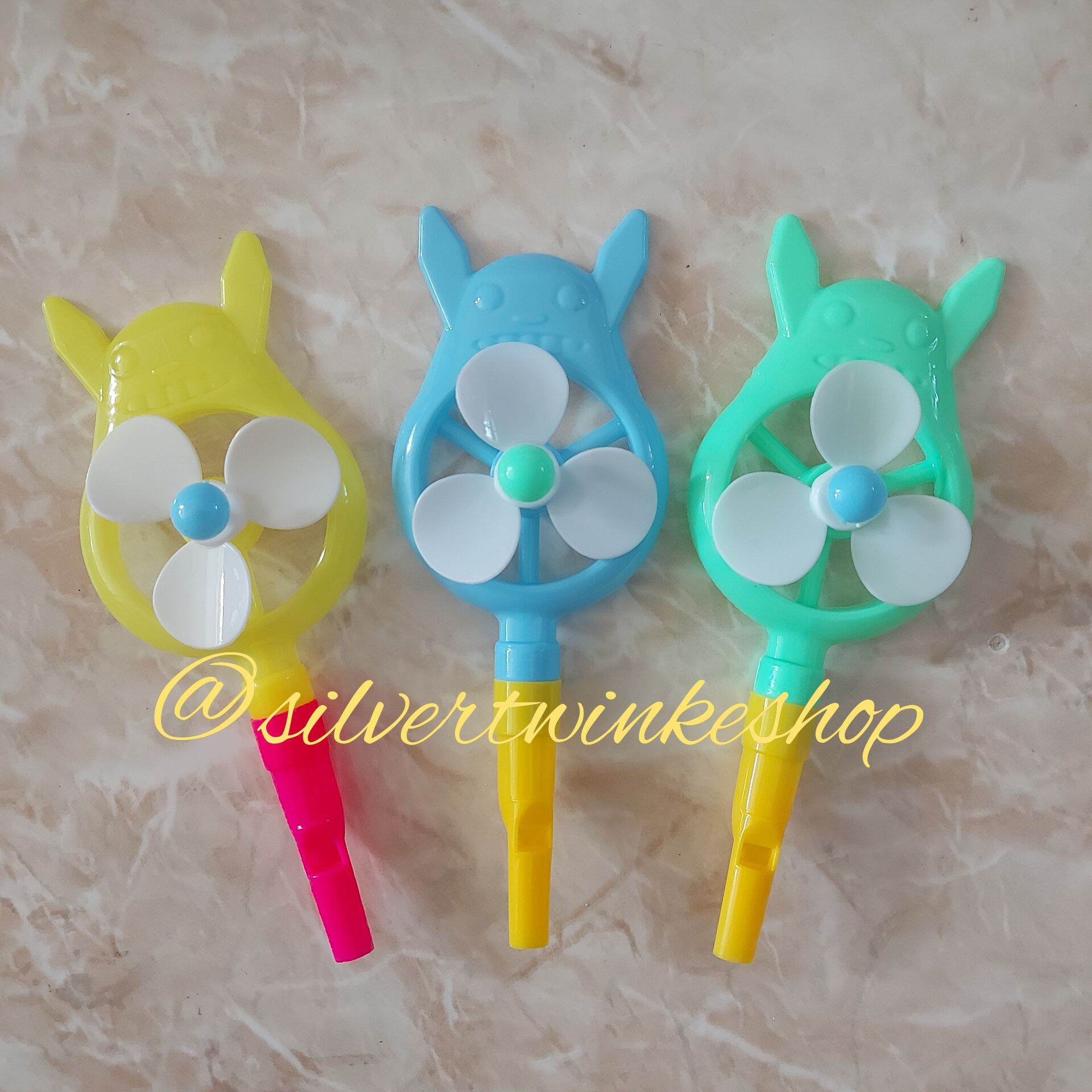 Mainan edukasi anak kicir bunga kincir angin baling baling kertas windmill spinner kitiran plastik warna warni prakarya kerajinan tangan kipas tradisional jadul souvenir kiciran putar goodiebag ulang tahun metalik wind mill hiasan montessori