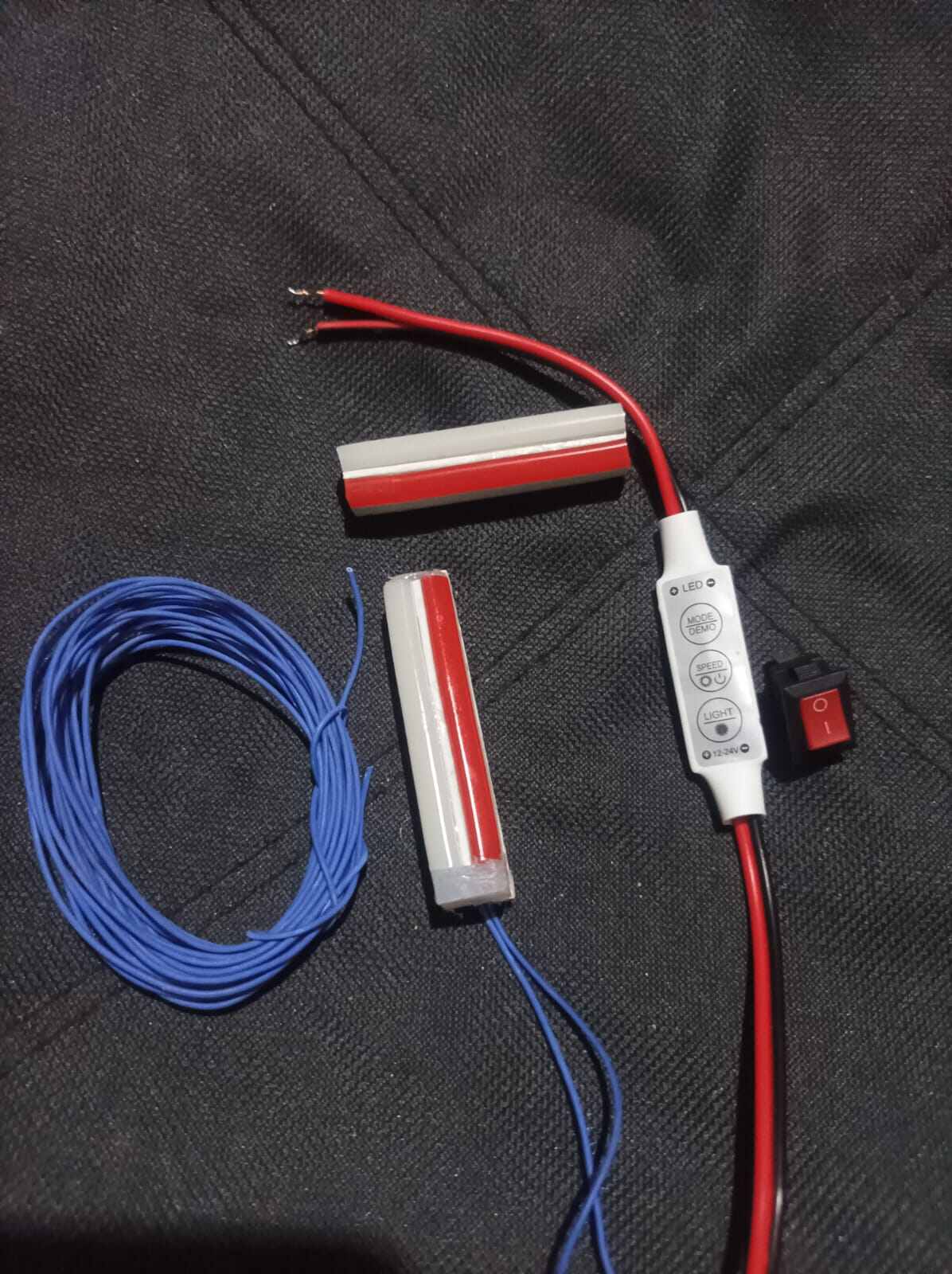 PAKET LAMPU KOLONG LED 4IN1 MENGGUNAKAN MODUL PESAWAT 12-24V, SAKLAR ON //OFF, LAMPU LED Harga  19,900 Ringgit*Penghantaran Percuma