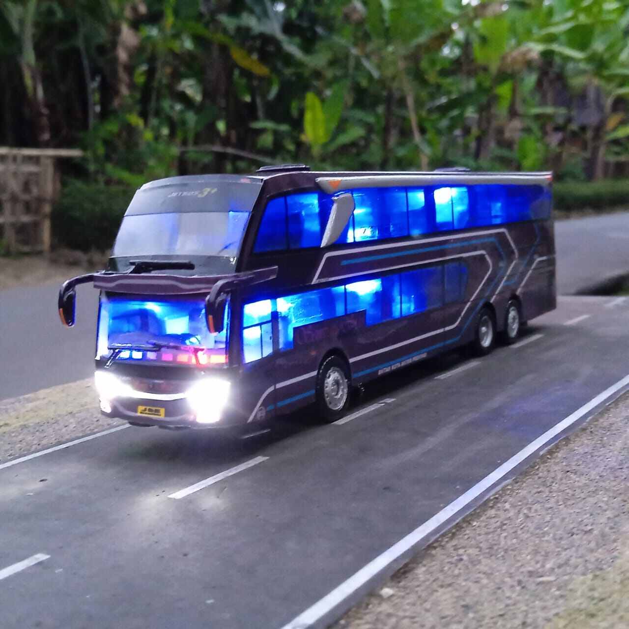Miniatur bus Sempati Star body Jb3 Double decker skala 1/64 Full Lampu ...