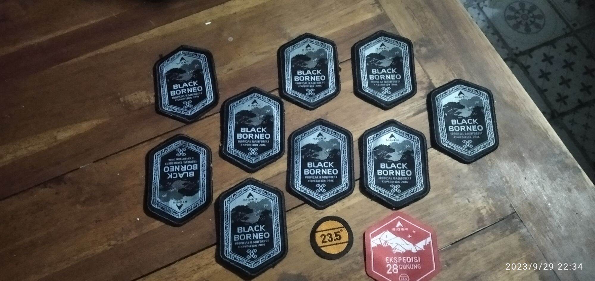 Eiger Emblem Blackborneo new Desain Unik Dan Elegan Warna