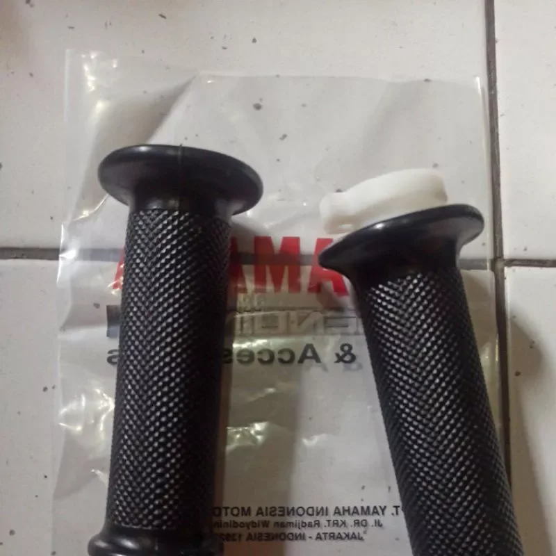 Grip gas handgrip selongsom gas set kanan kiri Yamaha Jupiter z Vega ZR f1zr Harga 23,750 Ringgit*Penghantaran Percuma